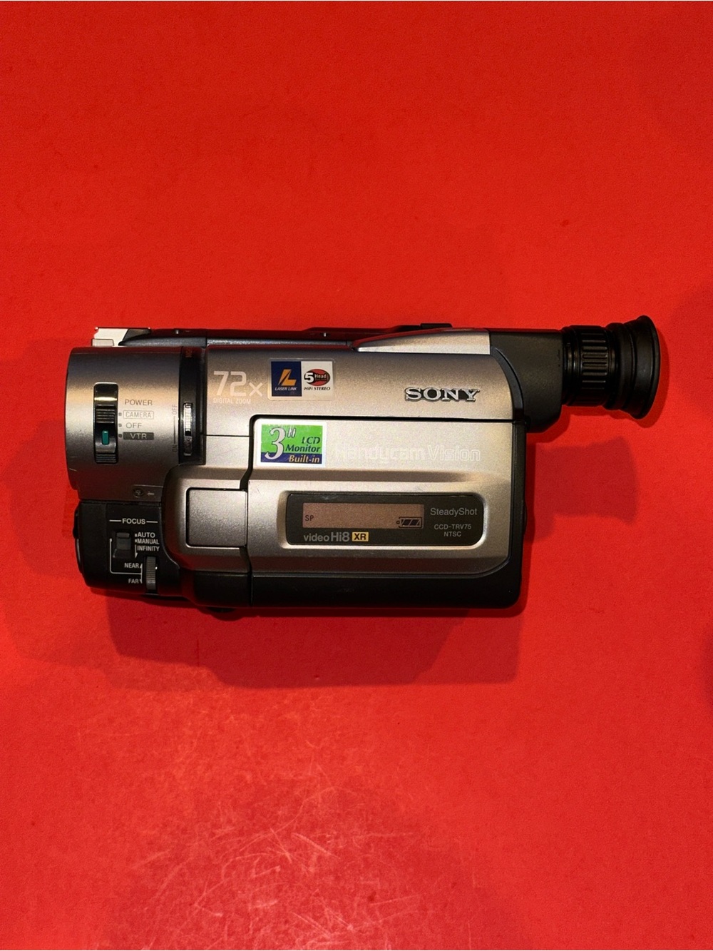 Sony Handycam CCD-TRV75 Hi8 Camcorder 18x Zoom 3” LCD NightShot READ FLAW TESTED